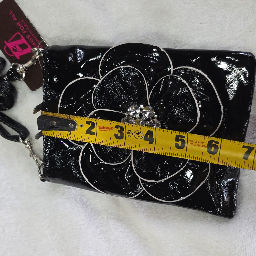 Metallic Black 🌸 Rhinestone Flower Crossbody Bag NWT - Picture 6 of 8